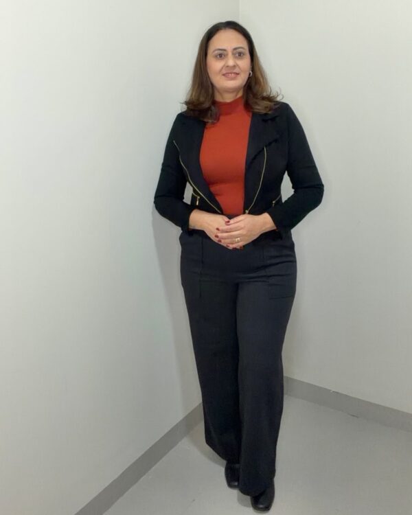 Conjunto Blazer Cropped + Pantalona
